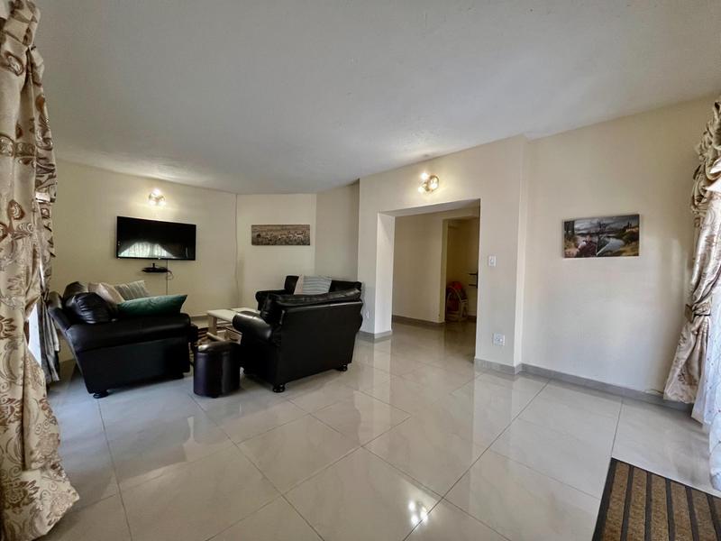 To Let 5 Bedroom Property for Rent in Woodmead Gauteng