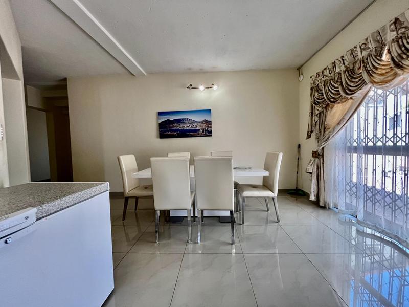 To Let 5 Bedroom Property for Rent in Woodmead Gauteng