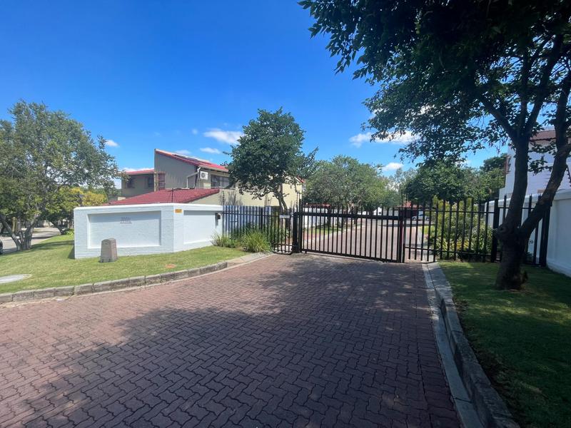 To Let 5 Bedroom Property for Rent in Woodmead Gauteng