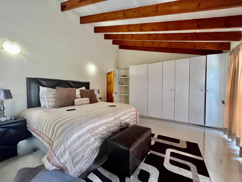 To Let 5 Bedroom Property for Rent in Woodmead Gauteng