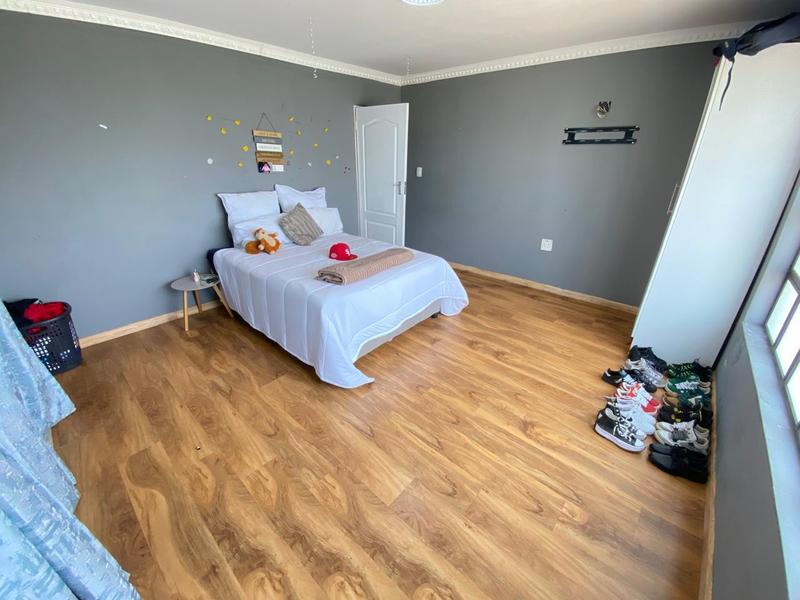 6 Bedroom Property for Sale in Mid Ennerdale Gauteng