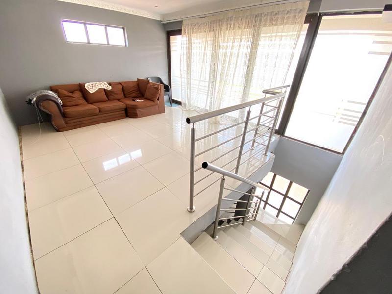 6 Bedroom Property for Sale in Mid Ennerdale Gauteng