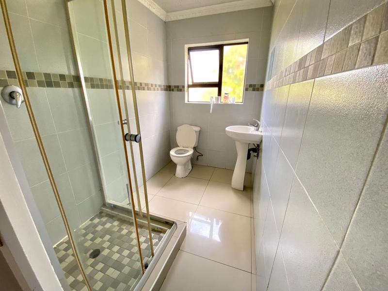 6 Bedroom Property for Sale in Mid Ennerdale Gauteng