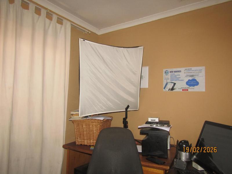 3 Bedroom Property for Sale in Windmill Park Gauteng