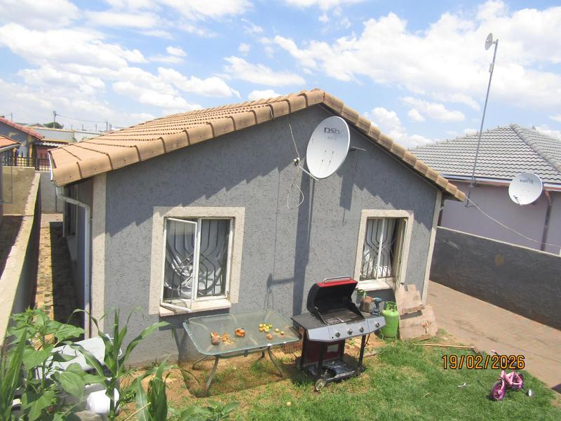 3 Bedroom Property for Sale in Windmill Park Gauteng