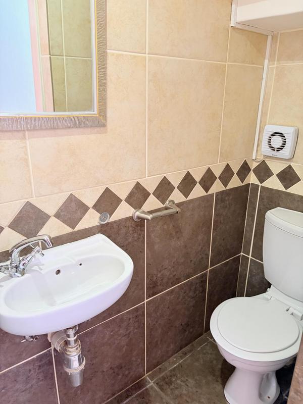 3 Bedroom Property for Sale in Willowbrook Gauteng