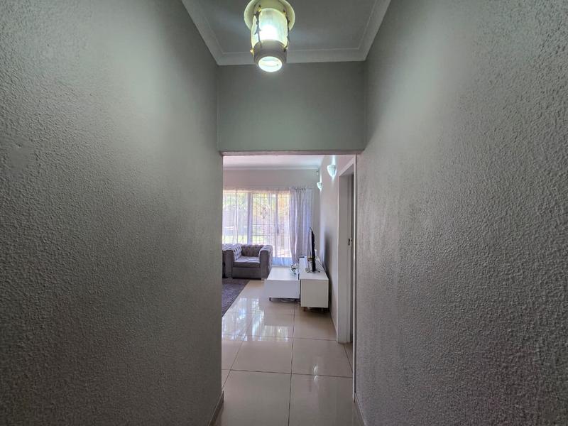 To Let 3 Bedroom Property for Rent in Brackenhurst Gauteng