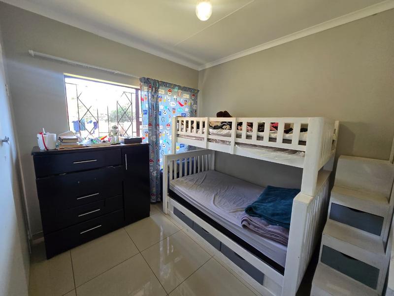 To Let 3 Bedroom Property for Rent in Brackenhurst Gauteng