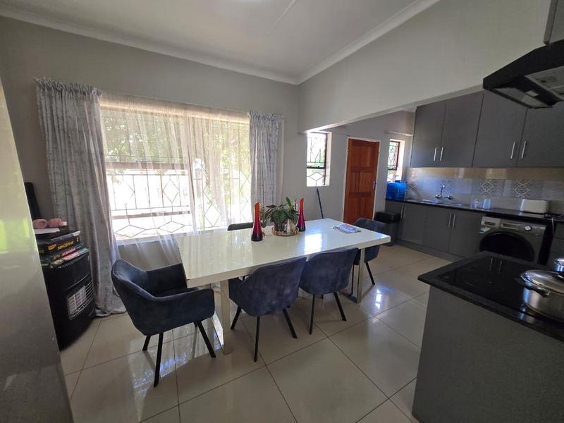 To Let 3 Bedroom Property for Rent in Brackenhurst Gauteng