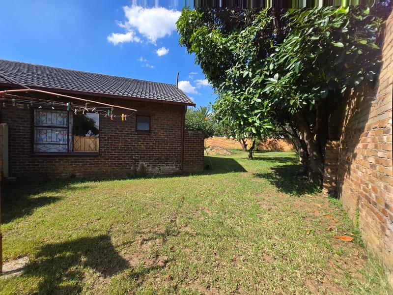 To Let 3 Bedroom Property for Rent in Brackenhurst Gauteng