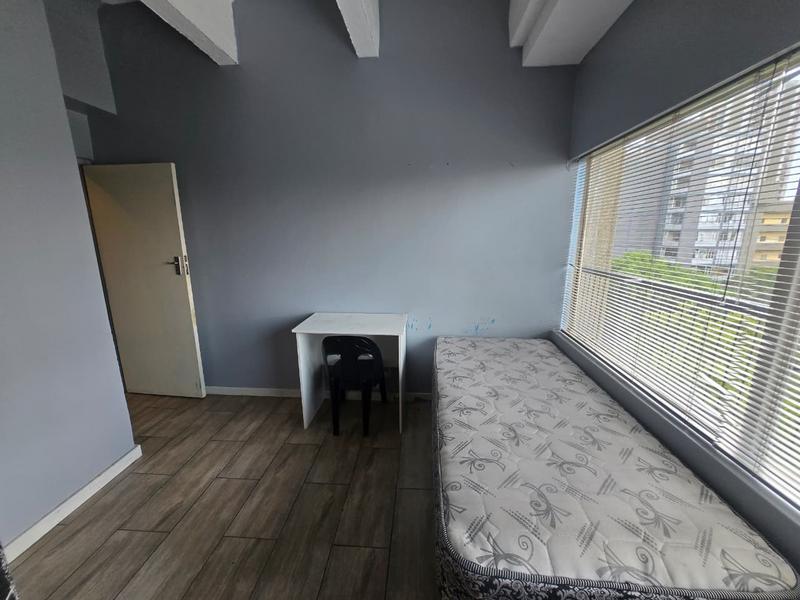 To Let 1 Bedroom Property for Rent in Braamfontein Gauteng