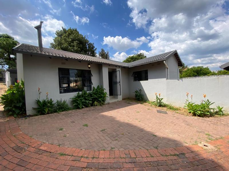 To Let 5 Bedroom Property for Rent in Weltevreden Park Gauteng
