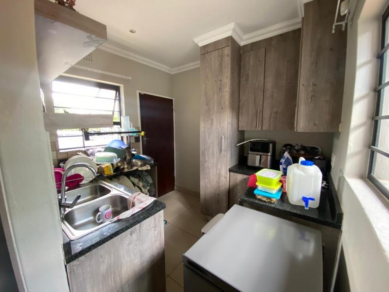 To Let 5 Bedroom Property for Rent in Weltevreden Park Gauteng