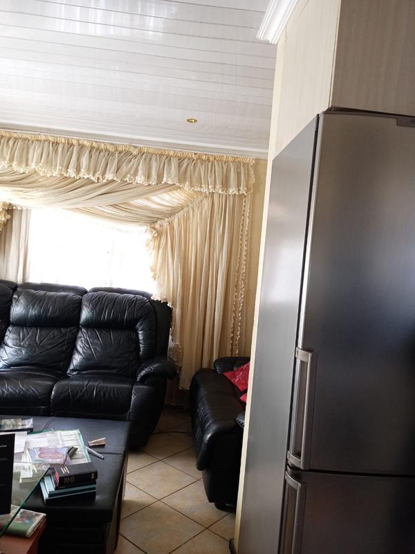 3 Bedroom Property for Sale in Protea Glen Gauteng
