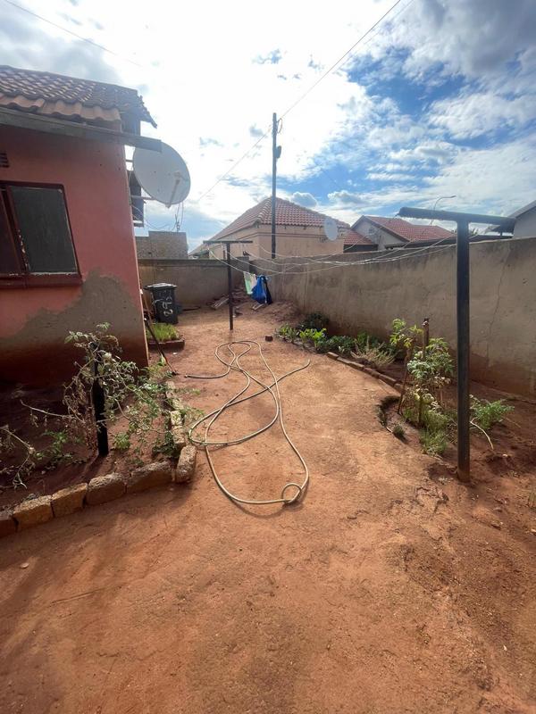 3 Bedroom Property for Sale in Protea Glen Gauteng