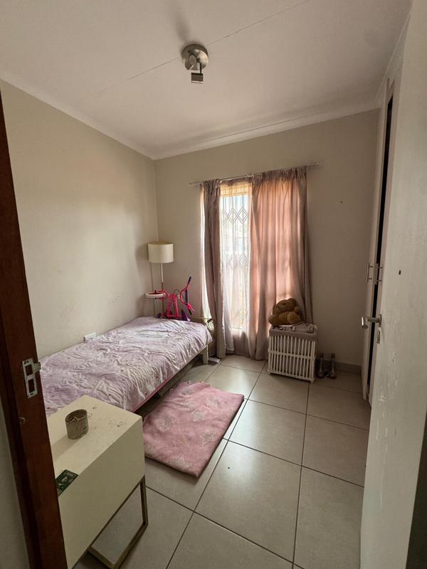 4 Bedroom Property for Sale in Roseacre Gauteng