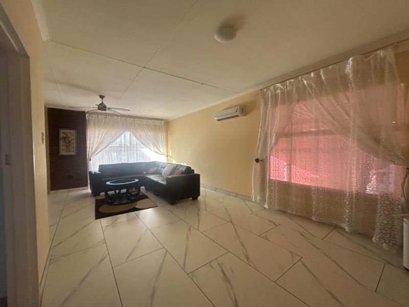 3 Bedroom Property for Sale in Vanderbijlpark CE 4 Gauteng