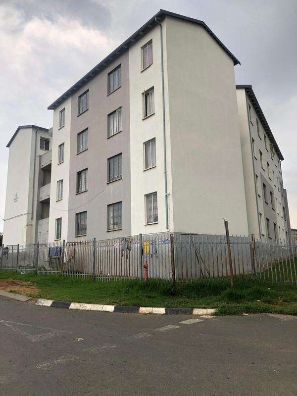 2 Bedroom Property for Sale in Fleurhof Gauteng