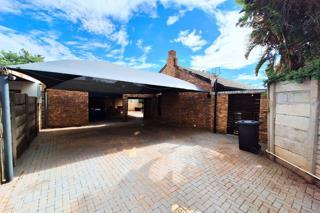 4 Bedroom Property for Sale in Heatherview Gauteng