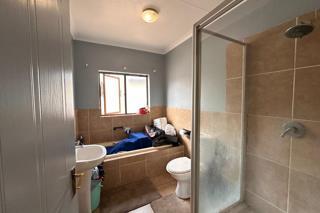 2 Bedroom Property for Sale in Hesteapark Gauteng