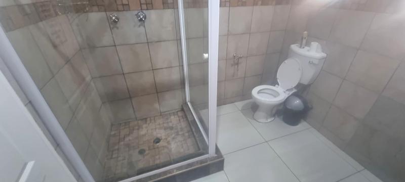 6 Bedroom Property for Sale in Clubview Gauteng