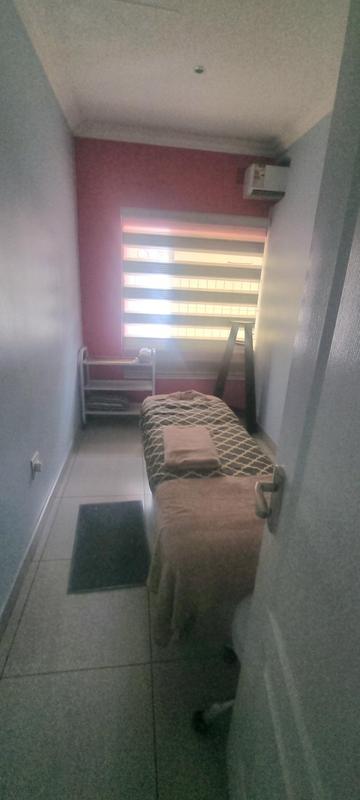 6 Bedroom Property for Sale in Clubview Gauteng