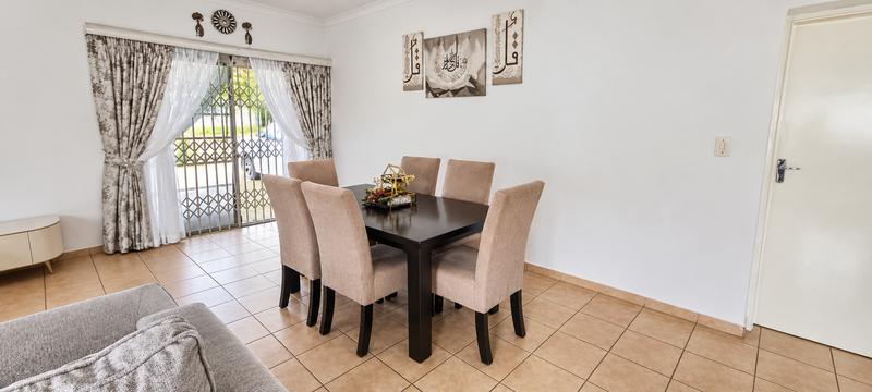 6 Bedroom Property for Sale in Clubview Gauteng