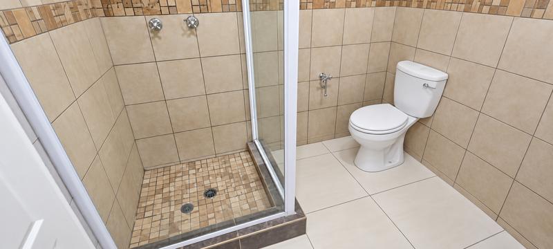 6 Bedroom Property for Sale in Clubview Gauteng