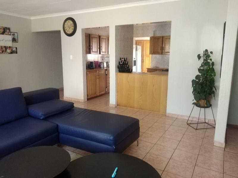 3 Bedroom Property for Sale in Rooihuiskraal North Gauteng