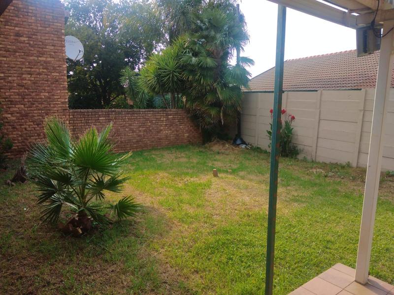 3 Bedroom Property for Sale in Rooihuiskraal North Gauteng