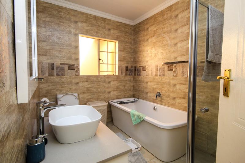 3 Bedroom Property for Sale in Thatchfield Gauteng