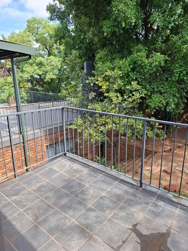 To Let 4 Bedroom Property for Rent in Elardus Park Gauteng