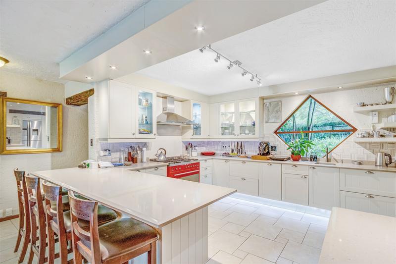 5 Bedroom Property for Sale in Sandown Gauteng