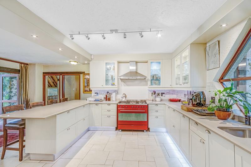 5 Bedroom Property for Sale in Sandown Gauteng