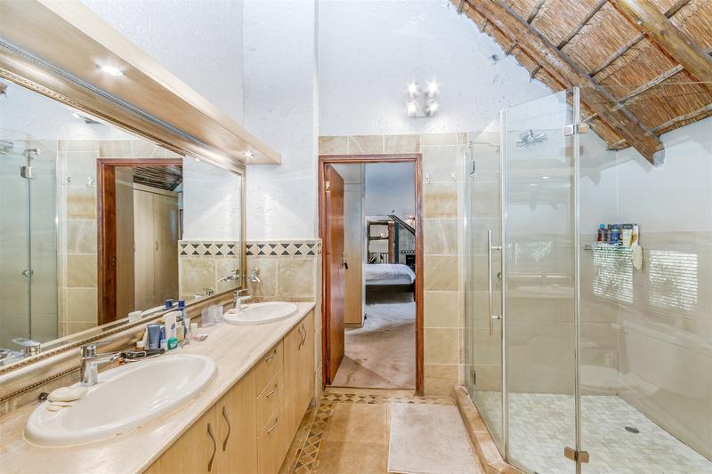 5 Bedroom Property for Sale in Sandown Gauteng