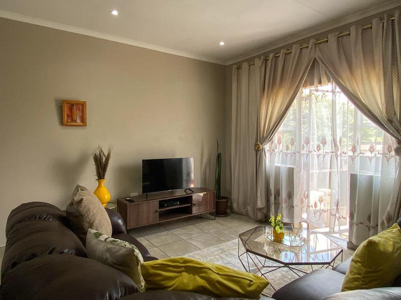2 Bedroom Property for Sale in Ruimsig Gauteng