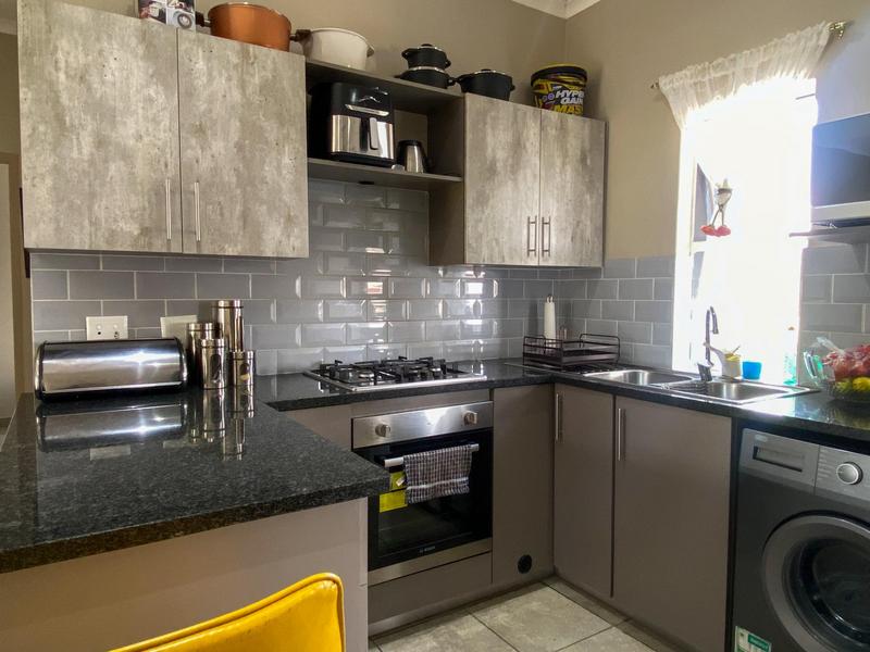 2 Bedroom Property for Sale in Ruimsig Gauteng