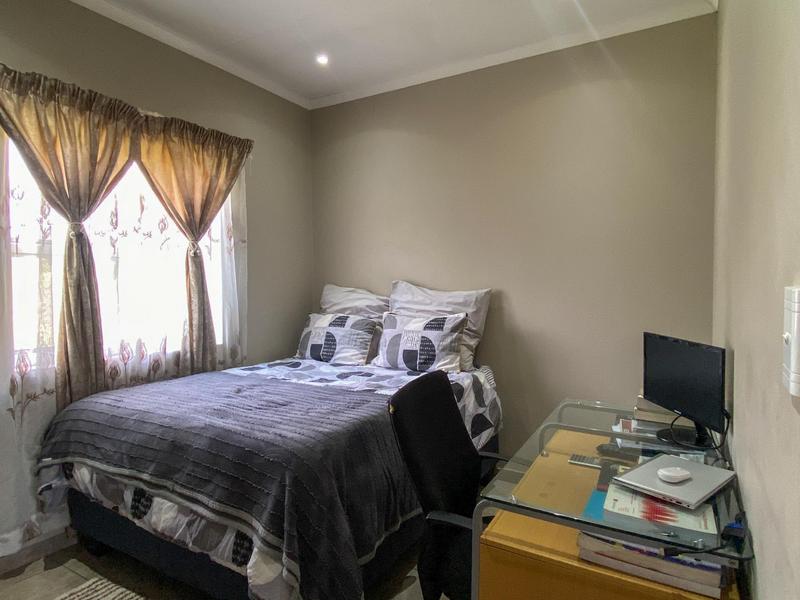 2 Bedroom Property for Sale in Ruimsig Gauteng
