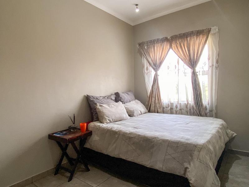 2 Bedroom Property for Sale in Ruimsig Gauteng