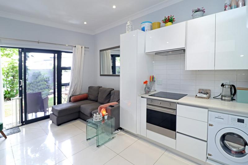 1 Bedroom Property for Sale in Beverley Gauteng