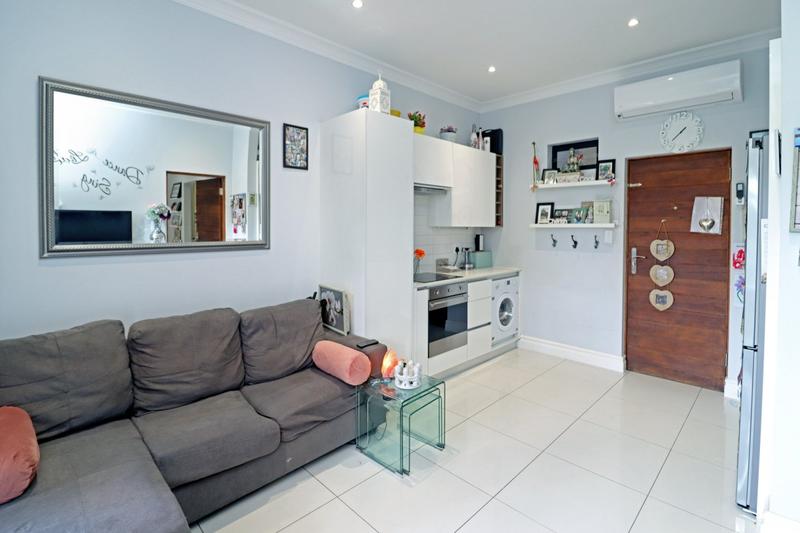 1 Bedroom Property for Sale in Beverley Gauteng