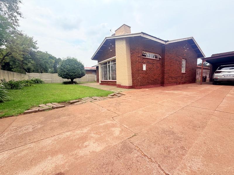 3 Bedroom Property for Sale in Vanderbijlpark CW 5 Gauteng