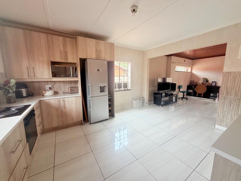 3 Bedroom Property for Sale in Vanderbijlpark CW 5 Gauteng