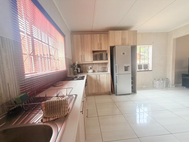 3 Bedroom Property for Sale in Vanderbijlpark CW 5 Gauteng