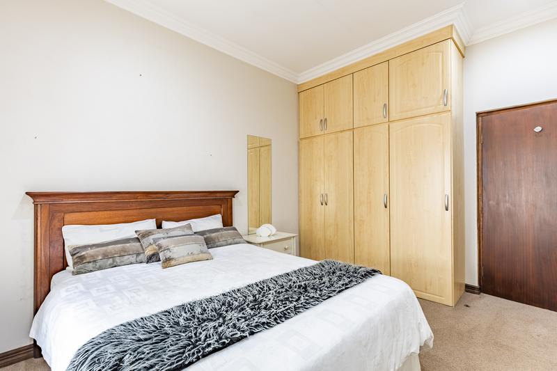 4 Bedroom Property for Sale in Waterkloof Ridge Gauteng