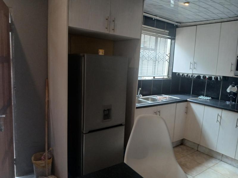 3 Bedroom Property for Sale in Finetown Gauteng