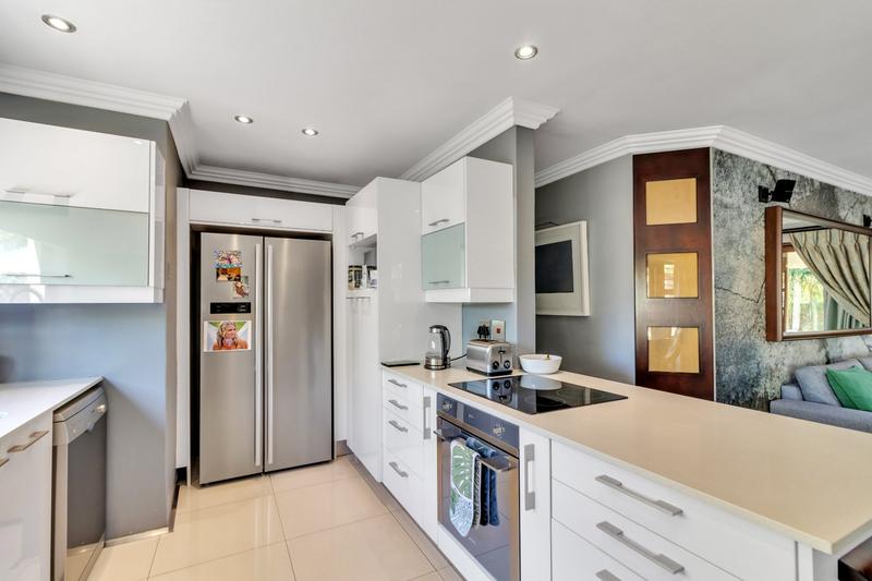 To Let 3 Bedroom Property for Rent in Beverley Gauteng