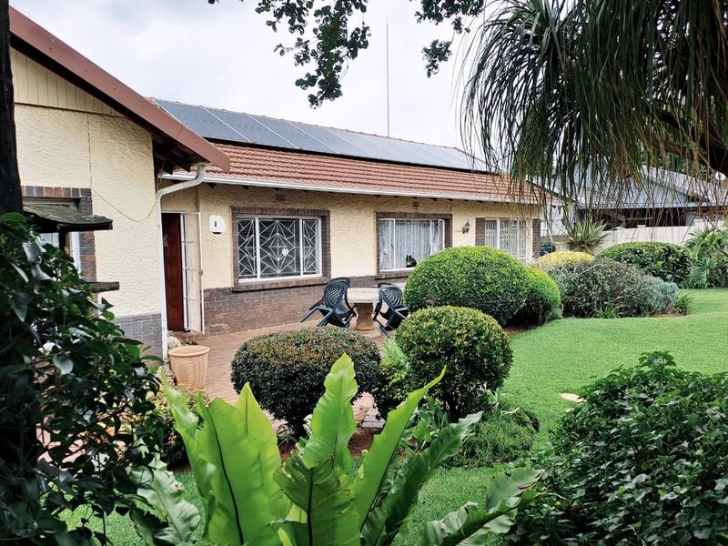 4 Bedroom Property for Sale in Dawnview Gauteng