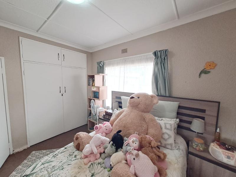 4 Bedroom Property for Sale in Dawnview Gauteng