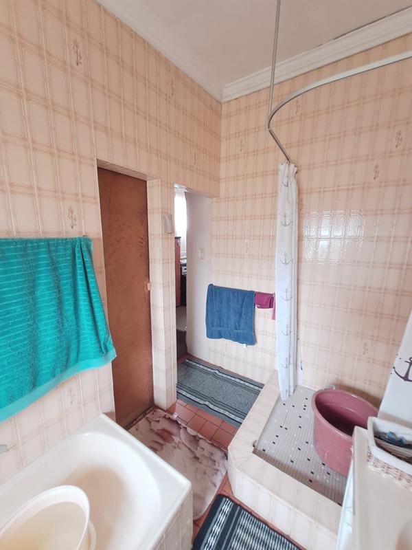 4 Bedroom Property for Sale in Dawnview Gauteng